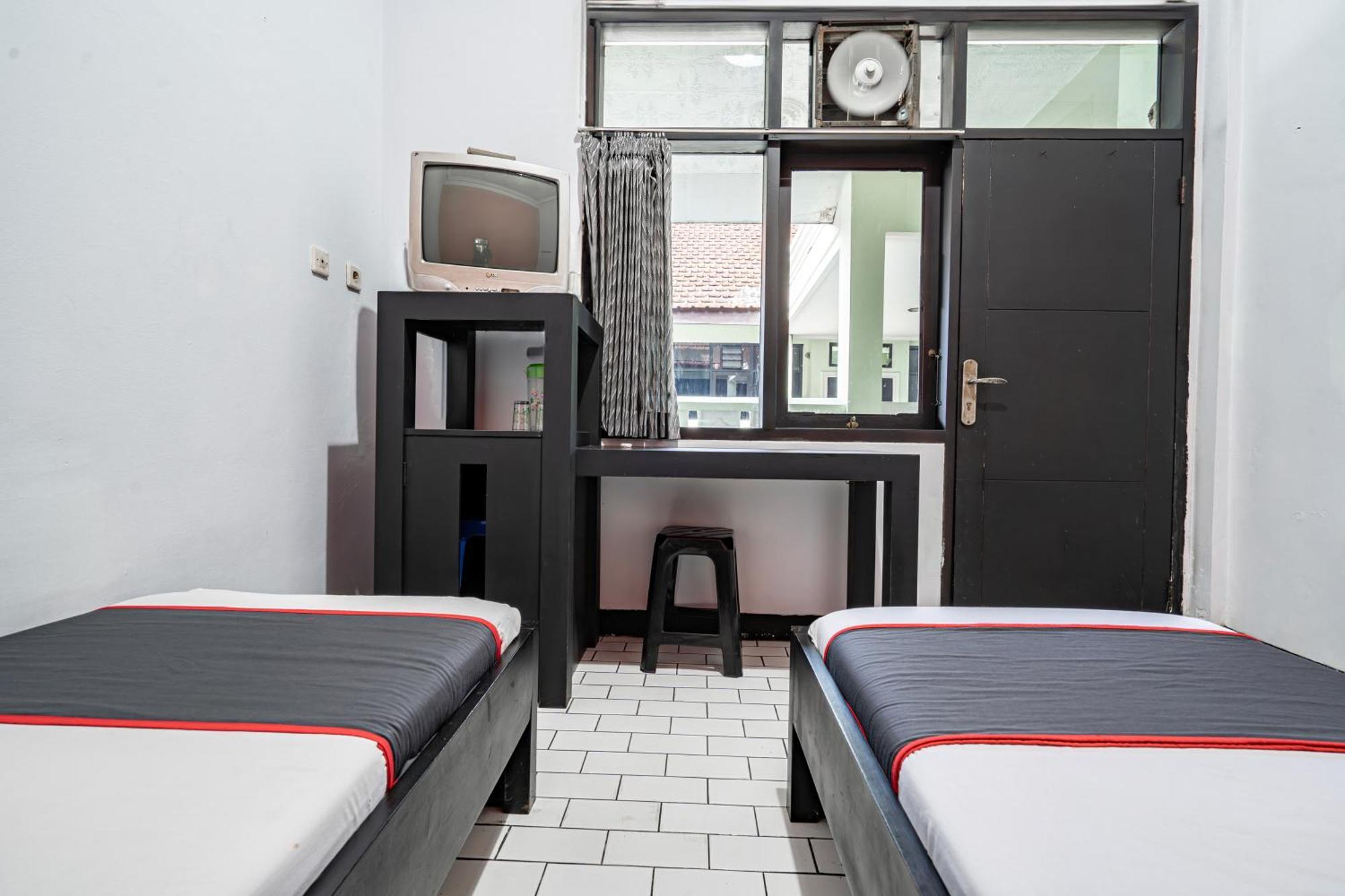 Dancenter Near Alun-alun Kota Tasik Apartemen